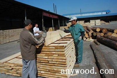 黑龍江遠(yuǎn)東木業(yè)中國(guó)大型的專業(yè)木制品生產(chǎn)企業(yè)龍頭